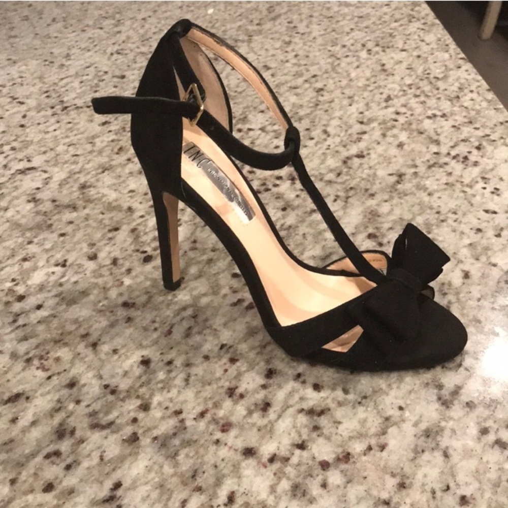 Black Strappy Bow Heels